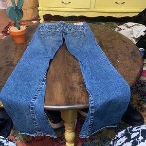 True Religion flare jeans, size 26. Style Joey